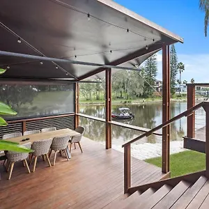 Amelia On Acanthus Holiday home Gold Coast